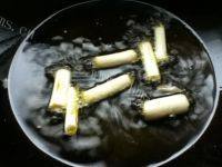 诱人的黑芝麻酥饼做法图解3)