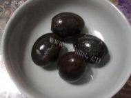 「健康美食」皮蛋豆腐做法图解1)
