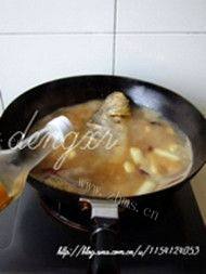 家常菜黄花鱼炖豆腐做法图解6)