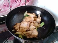 营养的黄花菜炖草鸡做法图解6)