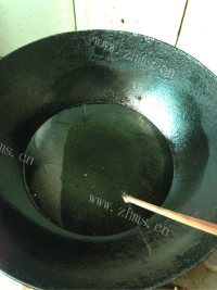 营养丰富的炸鸡排做法图解4)