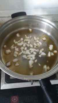 家常菜茄汁金针菇做法图解4)
