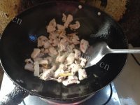 家常菜香干炒肉片做法图解5)