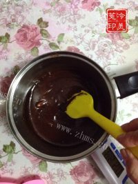 自制巧克力太妃糖做法图解6)