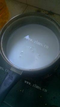 味道不错的牛奶燕麦粥做法图解3)