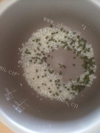 DIY绿豆粥做法图解2)