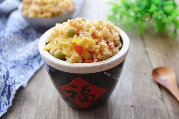 独特的酱油炒饭