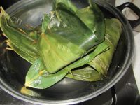 好吃的尖角素粽子做法图解2)