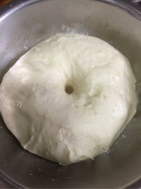自制奶香土司做法图解3)