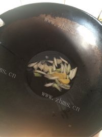 好吃的尖椒干豆腐做法图解3)