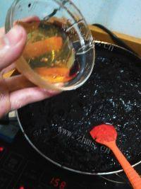 自制桑葚果酱做法图解3)