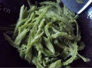 家常菜苦瓜炒腌菜做法图解2)