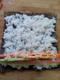 香飘十里的紫菜包饭做法图解4)