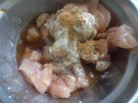 常吃不腻的烤鸡肉串做法图解2)