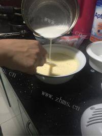 美味的酸奶冰激凌做法图解4)