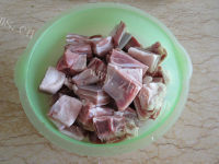 热腾腾的本帮红烧羊肉做法图解1)