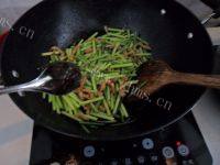 味道不错的蒜薹炒肉丝做法图解9)