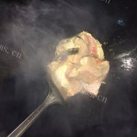 美味的红烧青鱼段做法图解3)