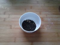 自制芝麻花卷做法图解2)