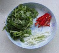 回味悠长的凉拌豆腐丝做法图解2)