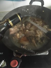 玉盘珍馐的红烧猪蹄做法图解7)