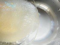 诱人的酸奶慕斯做法图解5)