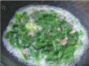 美味的猪肝野菜汤做法图解3)