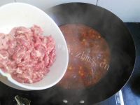 水煮牛肉做法图解13)
