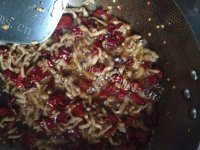 家常菜肉丝炒咸菜做法图解5)