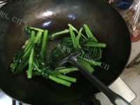 家常菜蒜蓉炒菜心做法图解6)
