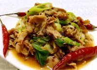 美味的葱爆孜然羊肉做法图解7)