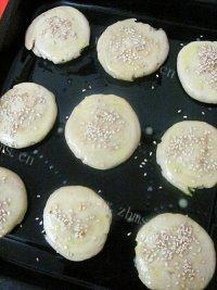 椒盐油酥烧饼做法图解21)