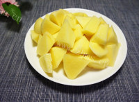 美味的土豆焖牛肉做法图解6)
