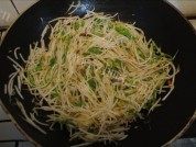 青椒炒绿豆芽