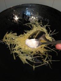 鲜的香辣土豆丝做法图解6)