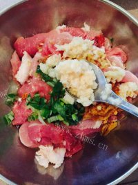 好吃的川版粉蒸肉做法图解4)