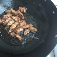 质嫩爽口的红烧肉做法图解5)