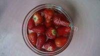 DIY-草莓苹果糖水的做法图解三