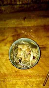 美味的蘑菇鸡肉烩饼做法图解9)