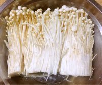 美味的麻辣金针菇做法图解1)