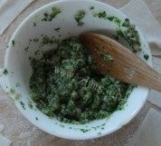 自己做的韭菜鲜肉馄饨做法图解2)