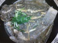 味道不错的清蒸多宝鱼做法图解5)