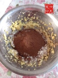 自制维也纳可可曲奇做法图解5)