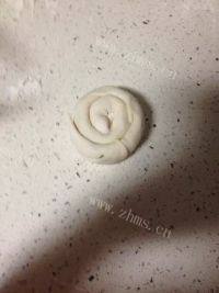 自己做的葱油饼做法图解5)