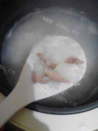 美味早餐皮蛋瘦肉粥做法图解4)