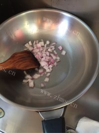 好吃的咖喱炒饭做法图解2)
