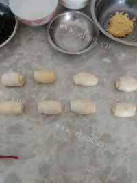 喷香的红豆酥饼做法图解9)