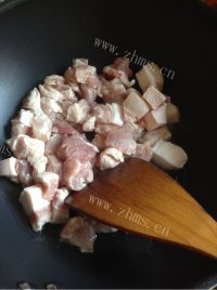 好吃不腻的梅干菜烧肉做法图解2)