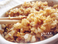 酱油炒饭做法图解2)