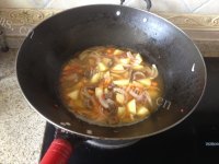 美味的咖喱牛肉饭做法图解3)